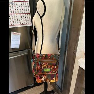 Lily. Bloom Crossbody Purse 